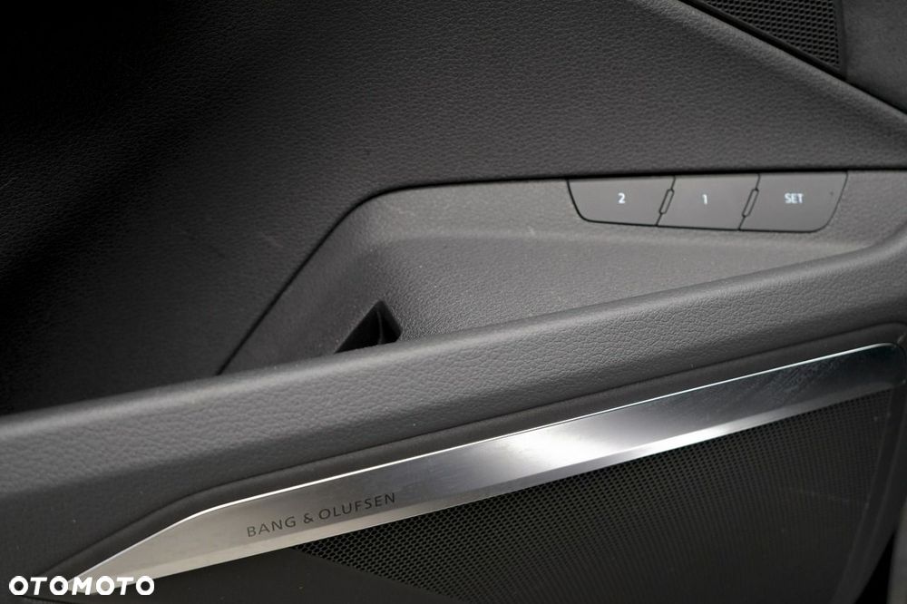 Audi Q8 e-tron - 15