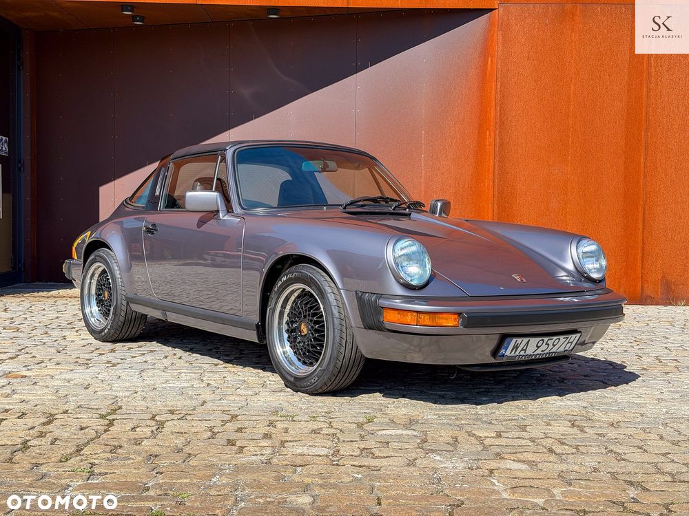 Porsche 911 - 1