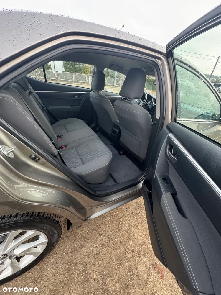 Toyota Corolla 1.6 Comfort - 15