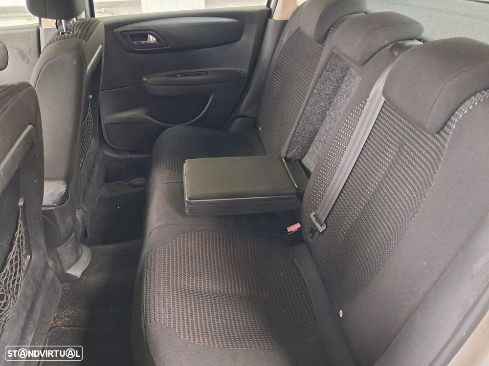 Citroën C4 1.6 HDi 110 SX - 11