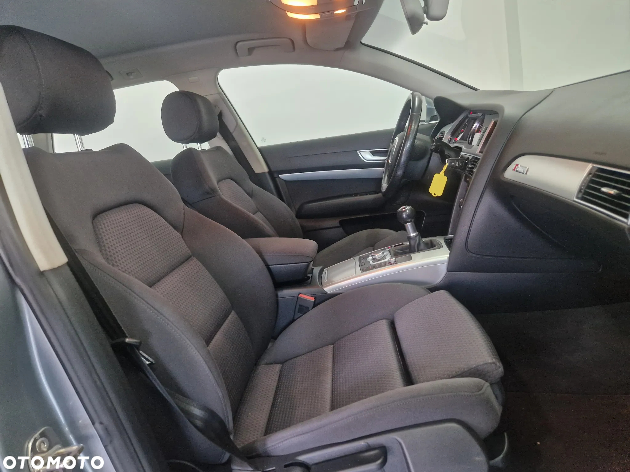 Audi A6 - 6
