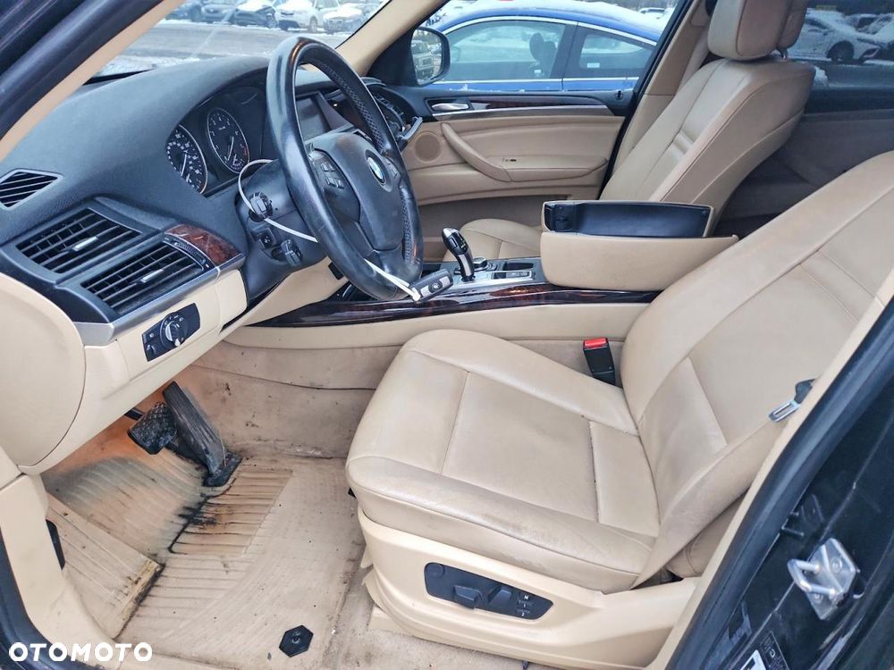 BMW X5 3.5i xDrive - 9