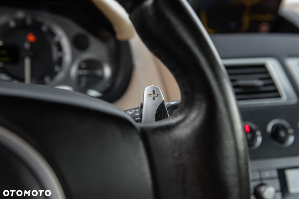 Aston Martin DB9 Touchtronic - 22
