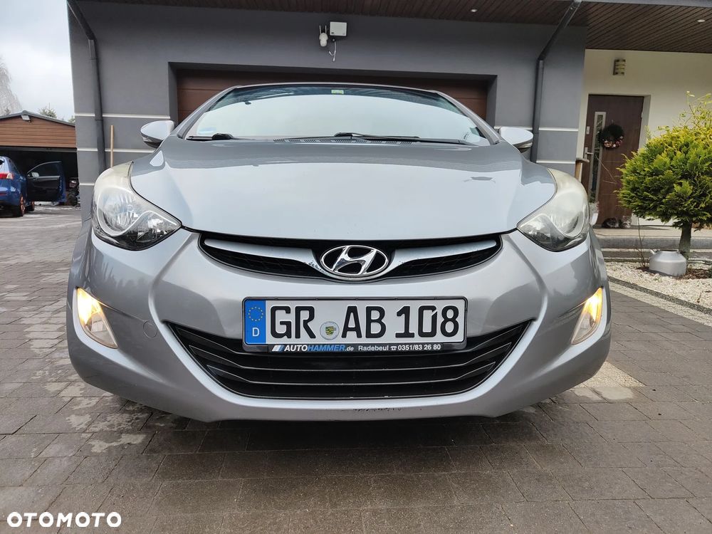 Hyundai Elantra 1.6 Comfort - 33