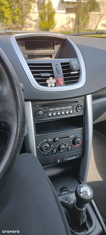Peugeot 207 1.4 Trendy - 11