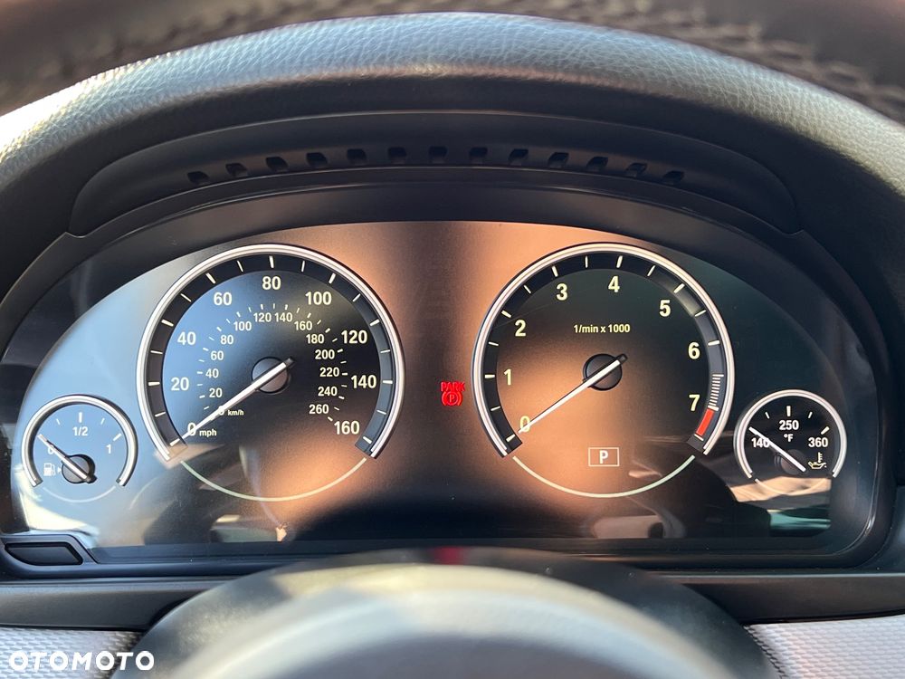 BMW Seria 5 535i - 30