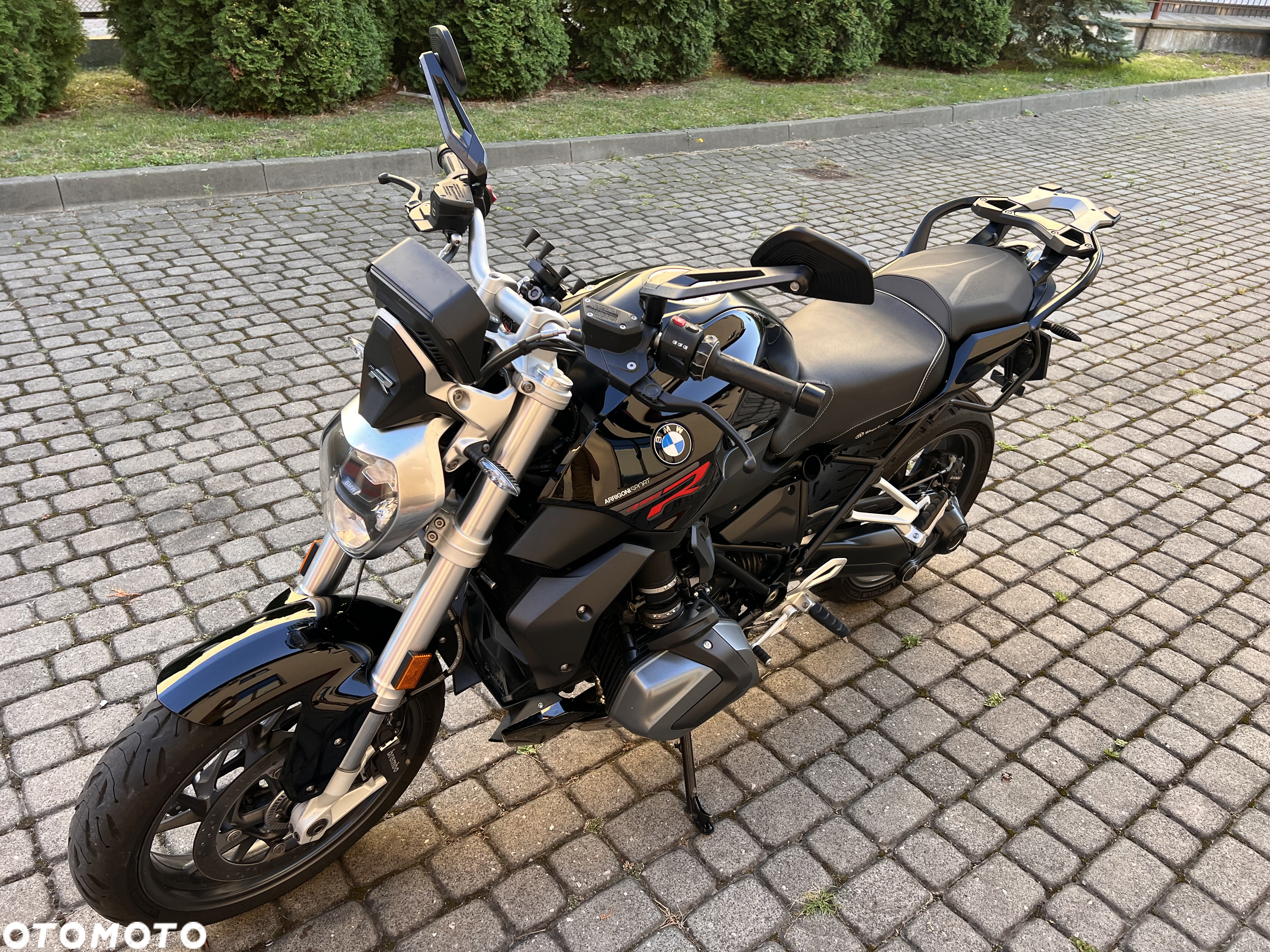 BMW R - 9