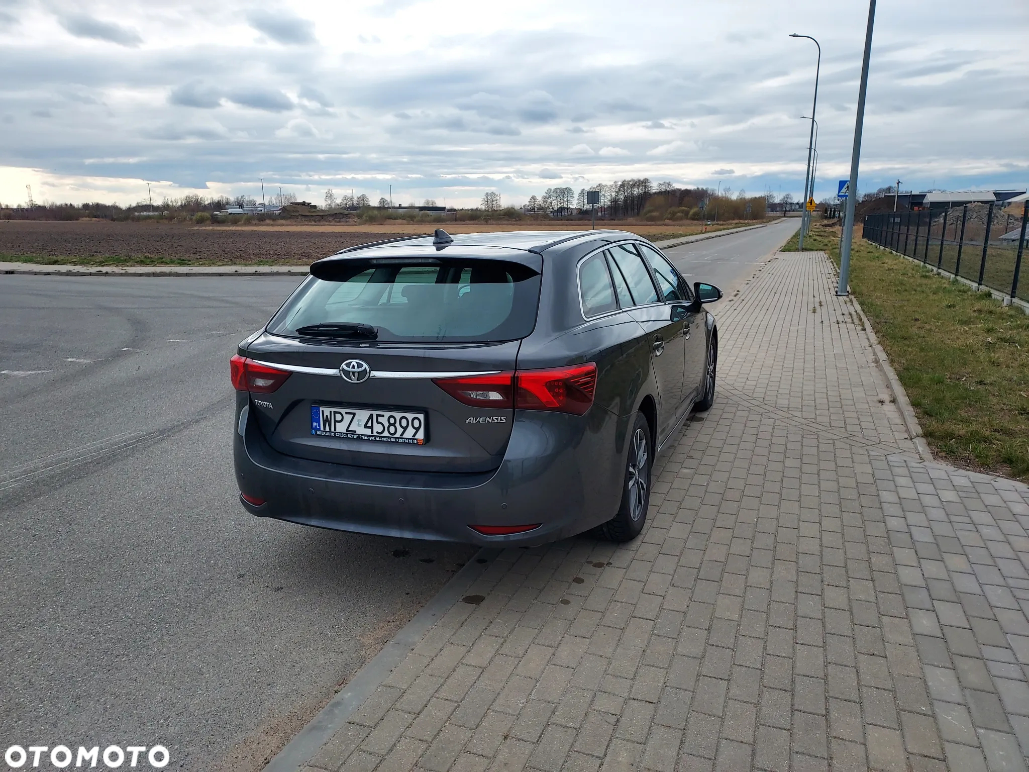 Toyota Avensis 2.0 Premium MS - 2