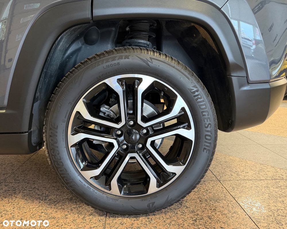 Jeep Compass - 22