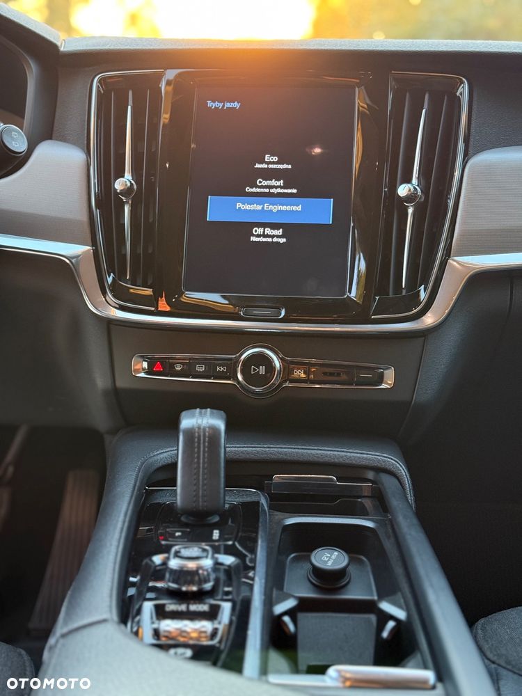 Volvo V90 Cross Country B5 D AWD Geartronic Pro - 14