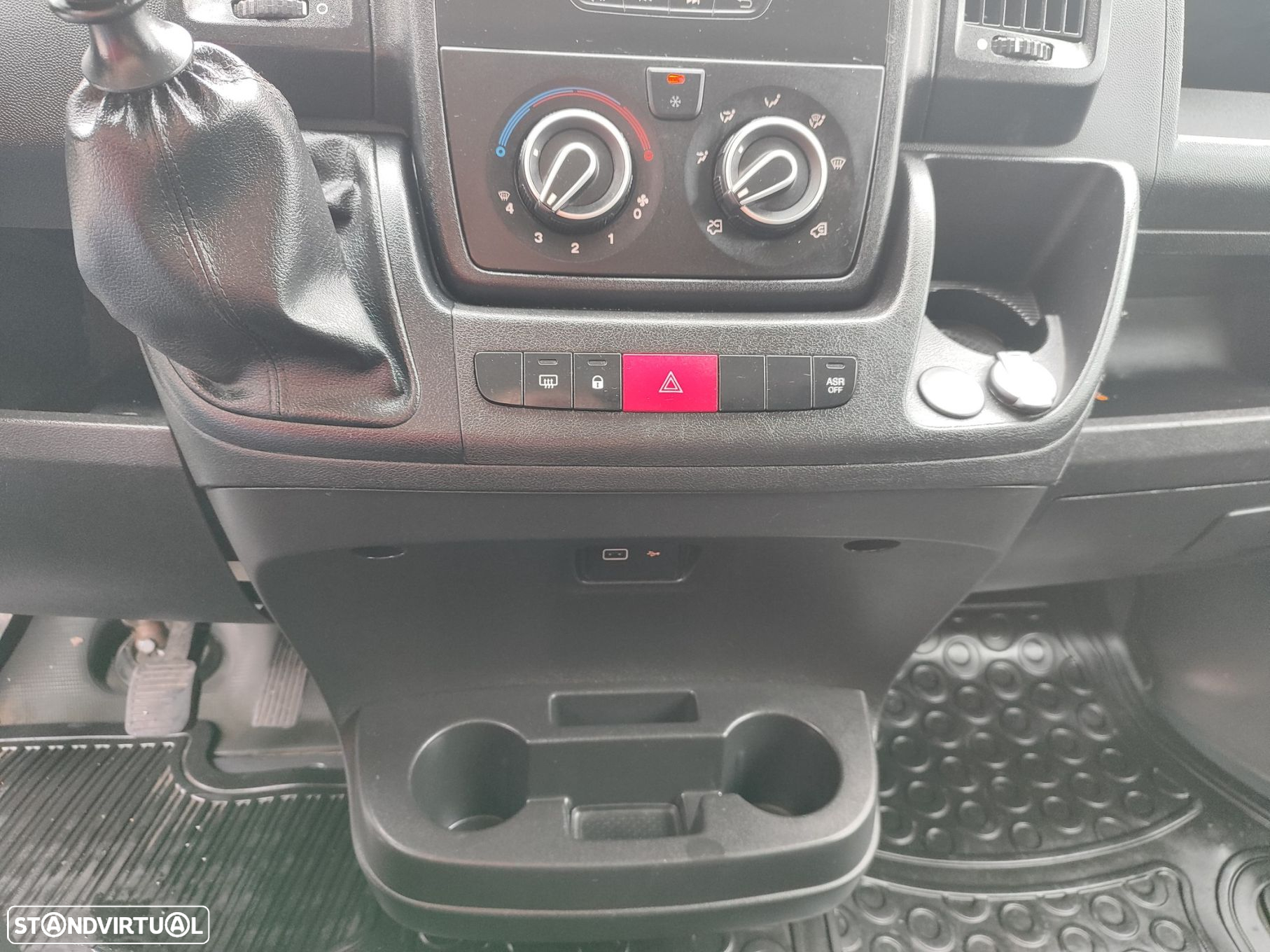 Peugeot Boxer 2.2 BlueHDi 333 L2H2 Pro - 14