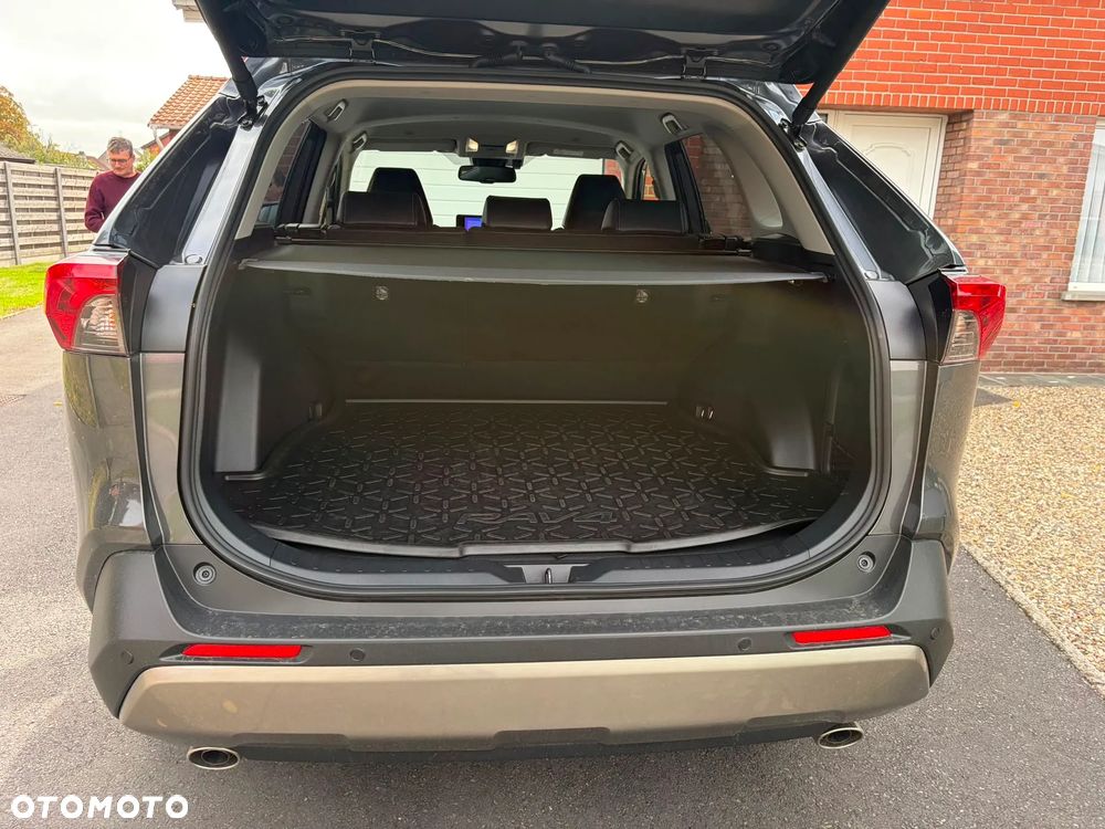 Toyota RAV4 - 7