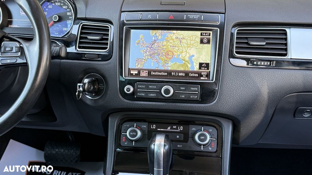 Volkswagen Touareg - 15