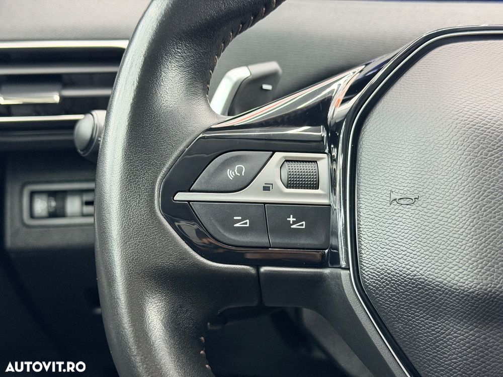 Peugeot 3008 PureTech 130 Stop & Start GPF EAT8 Allure Pack - 28