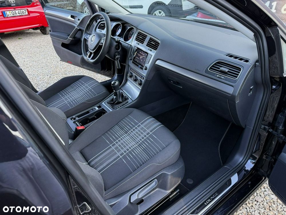 Volkswagen Golf 1.6 TDI BlueMotion Technology Lounge - 24