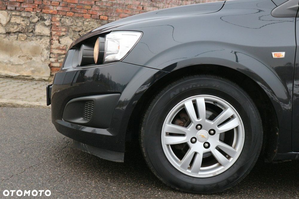 Chevrolet Aveo 1.2 LT - 11