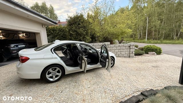 BMW Seria 3 318i GPF Advantage - 22