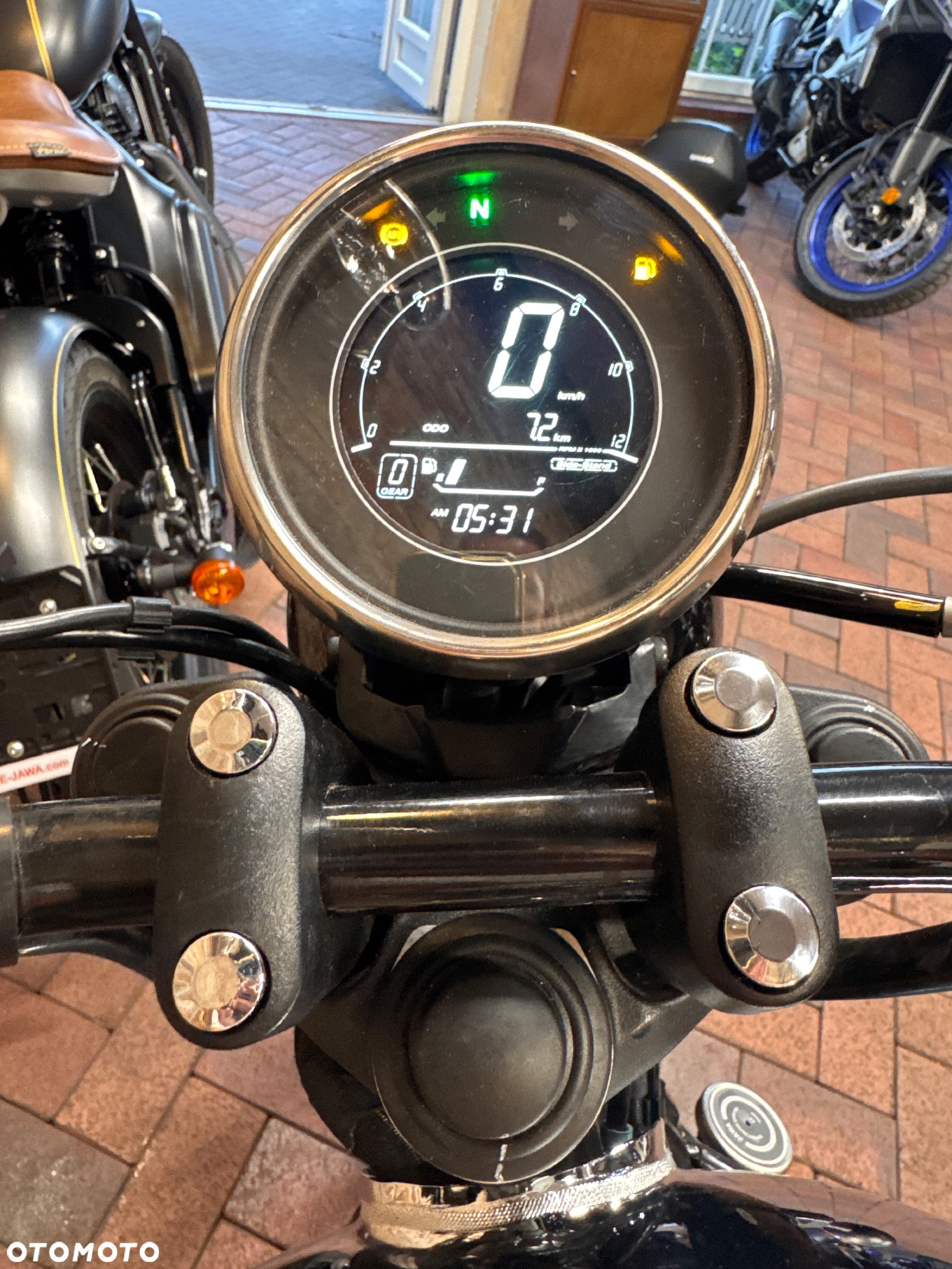 Jawa 350 42 Bobber - 15