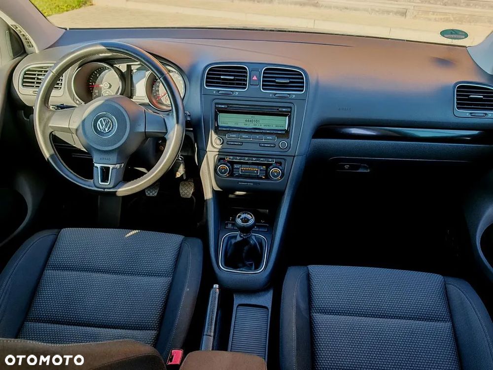 Volkswagen Golf 2.0 TDI SCR Comfortline - 21