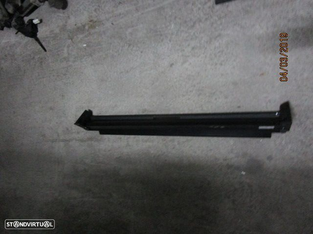 Tampo Cortina Da Mala 91706900265 MERCEDES W170 2002 - 3