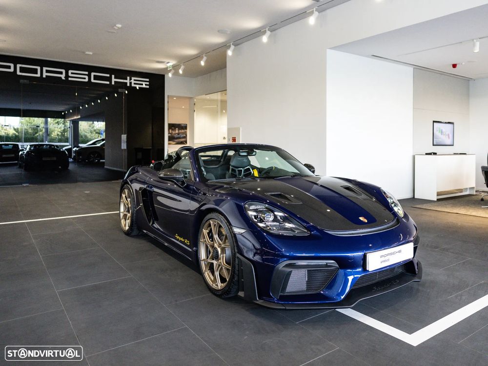 Porsche 718 Spyder - 3