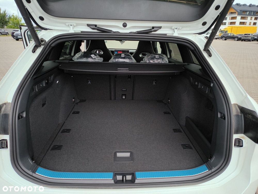 Volkswagen Passat Variant 2.0 TSI R-Line Plus DSG - 19