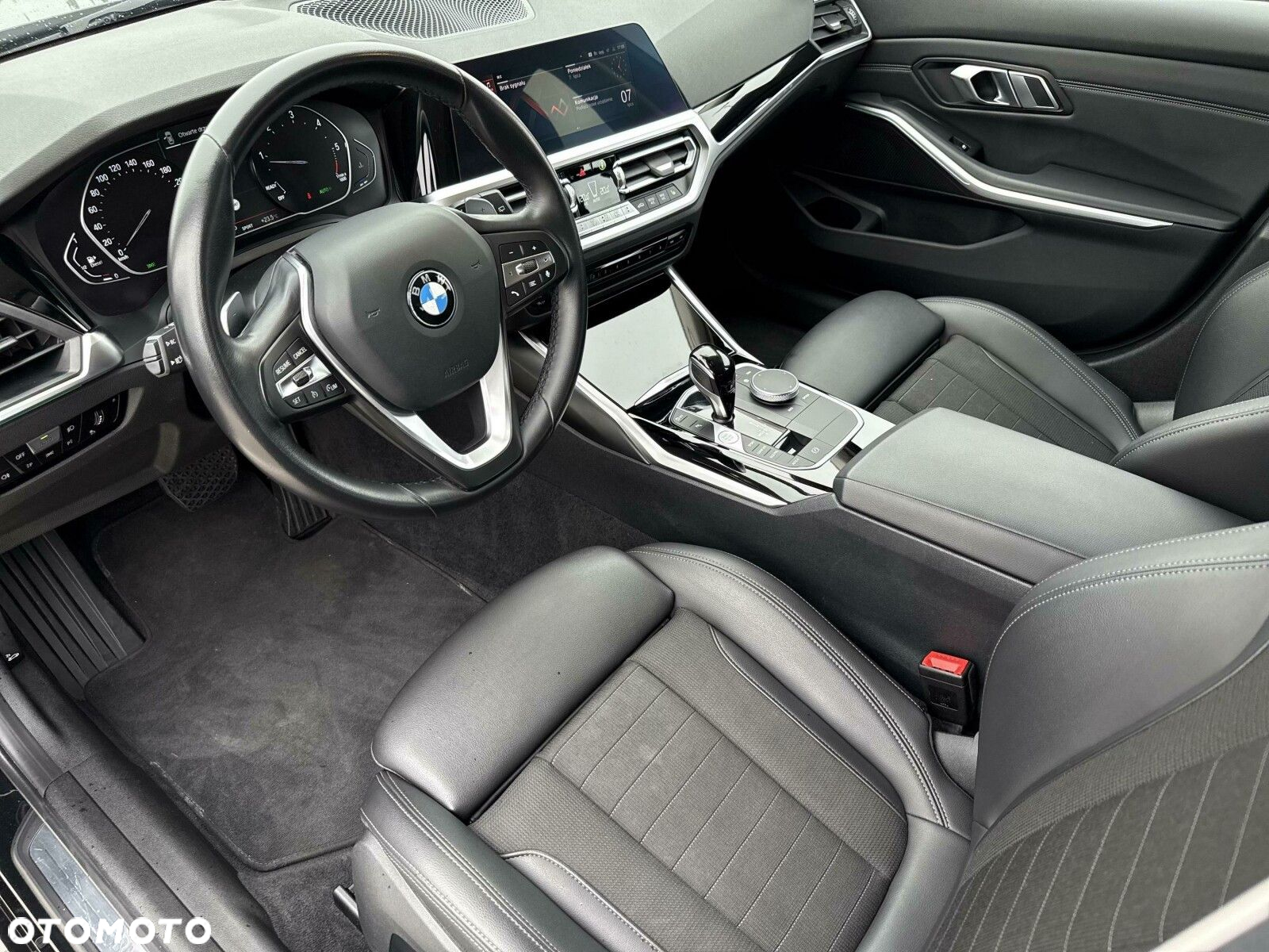 BMW Seria 3 320d Sport Line - 12