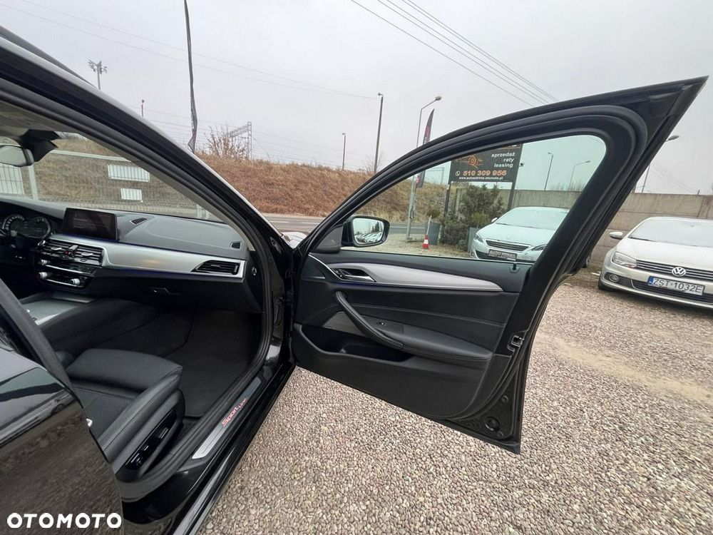 BMW Seria 5 530i xDrive GPF Sport Line sport - 19