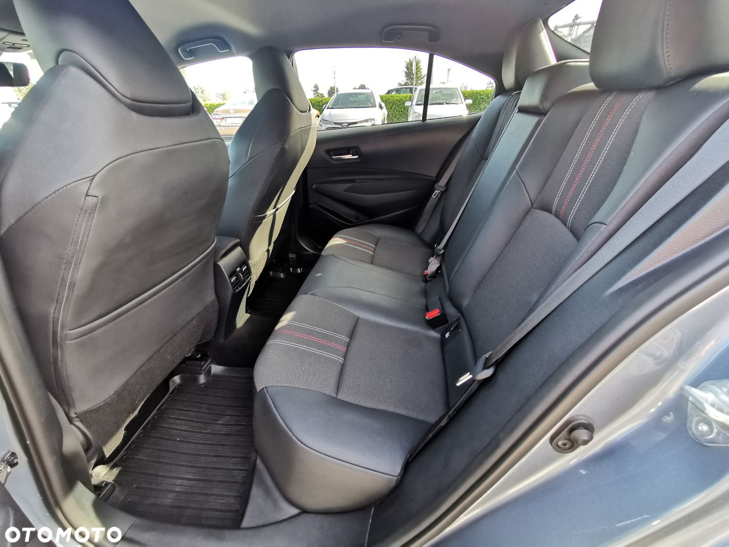 Toyota Corolla 1.6 GR Sport - 19