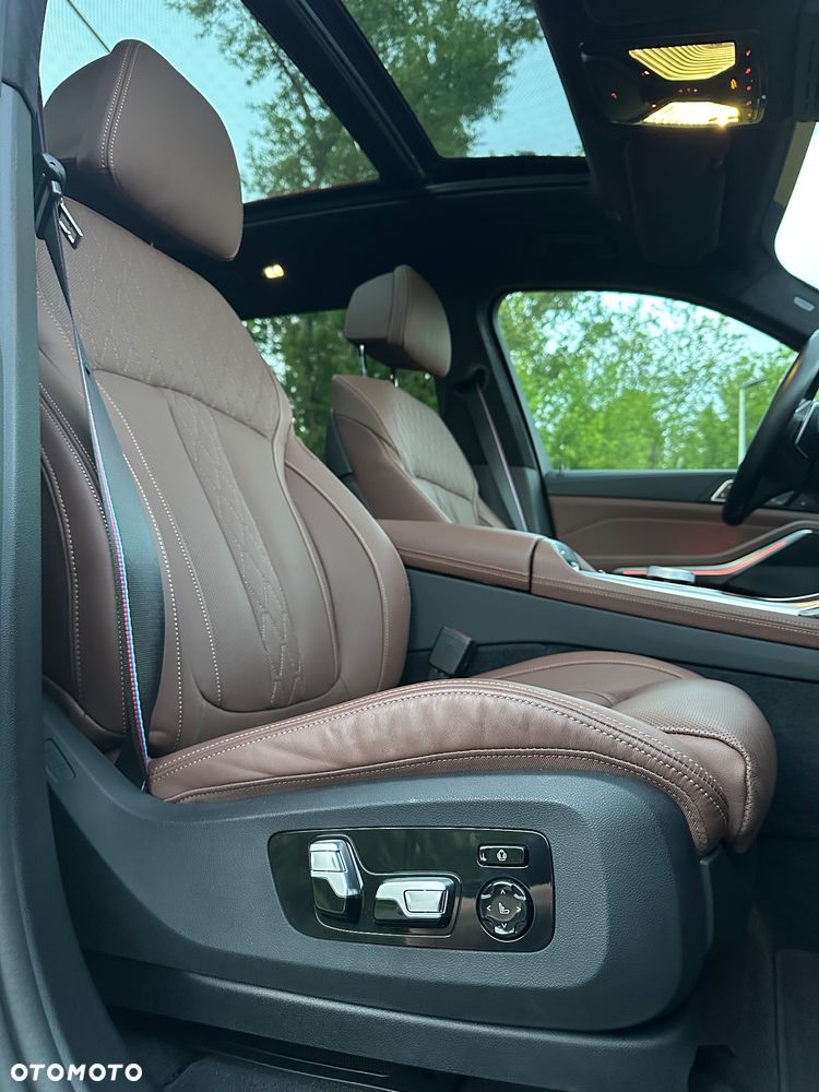 BMW X7 xDrive40i - 14