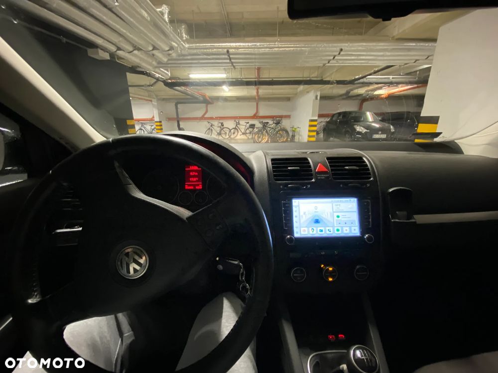 Volkswagen Jetta 2.0 TDI Comfortline - 8