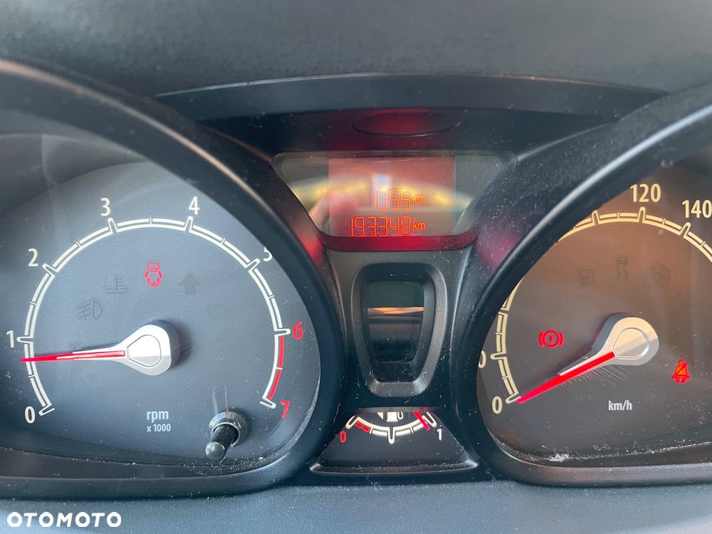 Ford Fiesta 1.25 Ambiente - 9