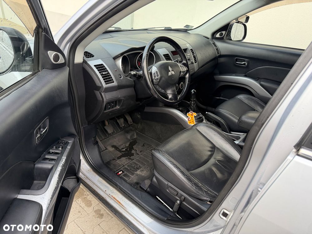 Mitsubishi Outlander 2.0 DID Instyle - 16