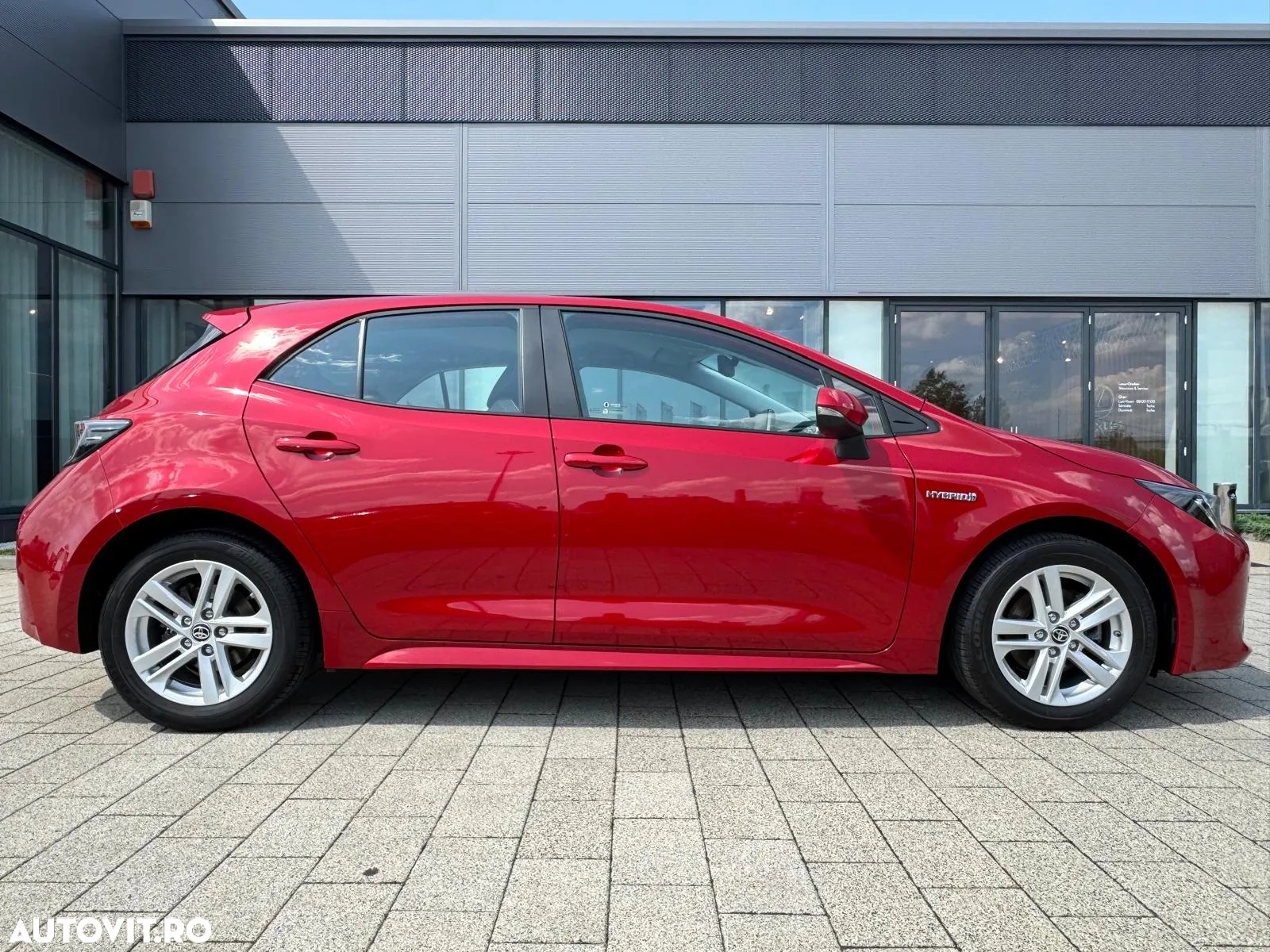 Toyota Corolla 1.8 HSD Business - 6