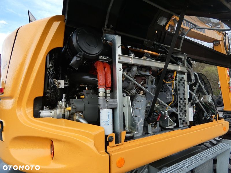 Liebherr 914 Compact / Super Stan / Speeder 30km/h / Łapy + pług / - 23