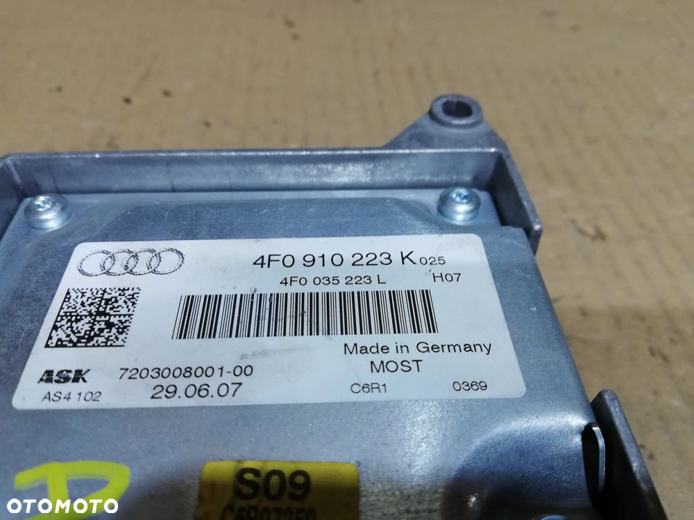 WZMACNIACZ RADIA AUDI A6 C6 4F0910223K - 3