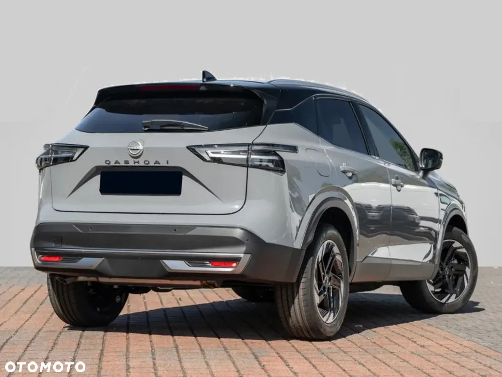 Nissan Qashqai 1.3 DIG-T mHEV 4x4 N-Connecta Xtronic - 4