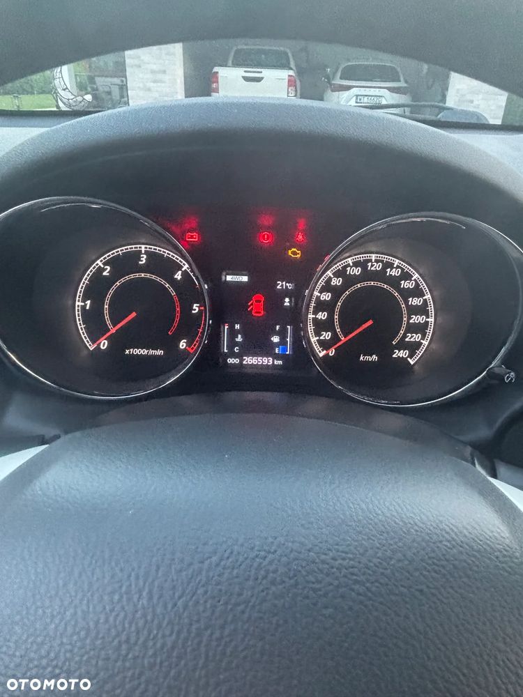 Mitsubishi ASX 1.8 DID Invite 4WD - 10