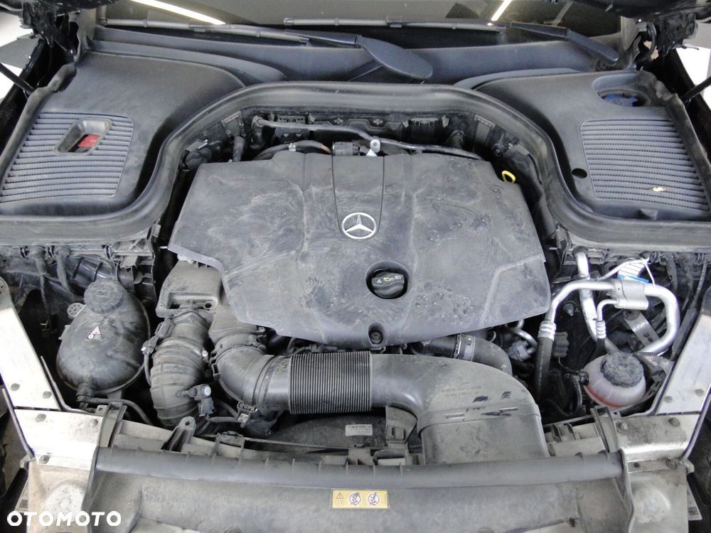 Mercedes-Benz GLC - 33