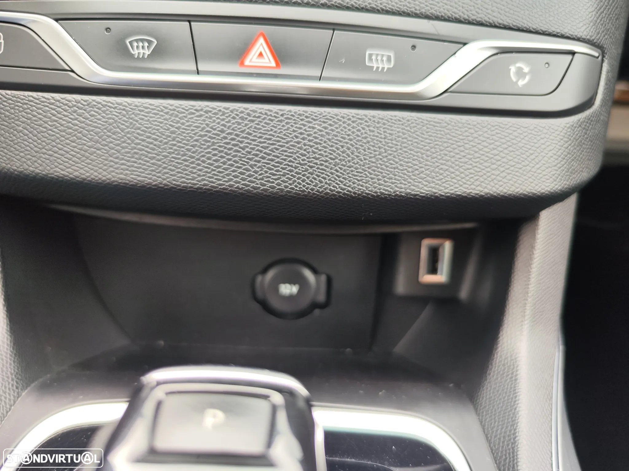 Peugeot 308 SW 1.2 PureTech Allure Full LED EAT8 - 39