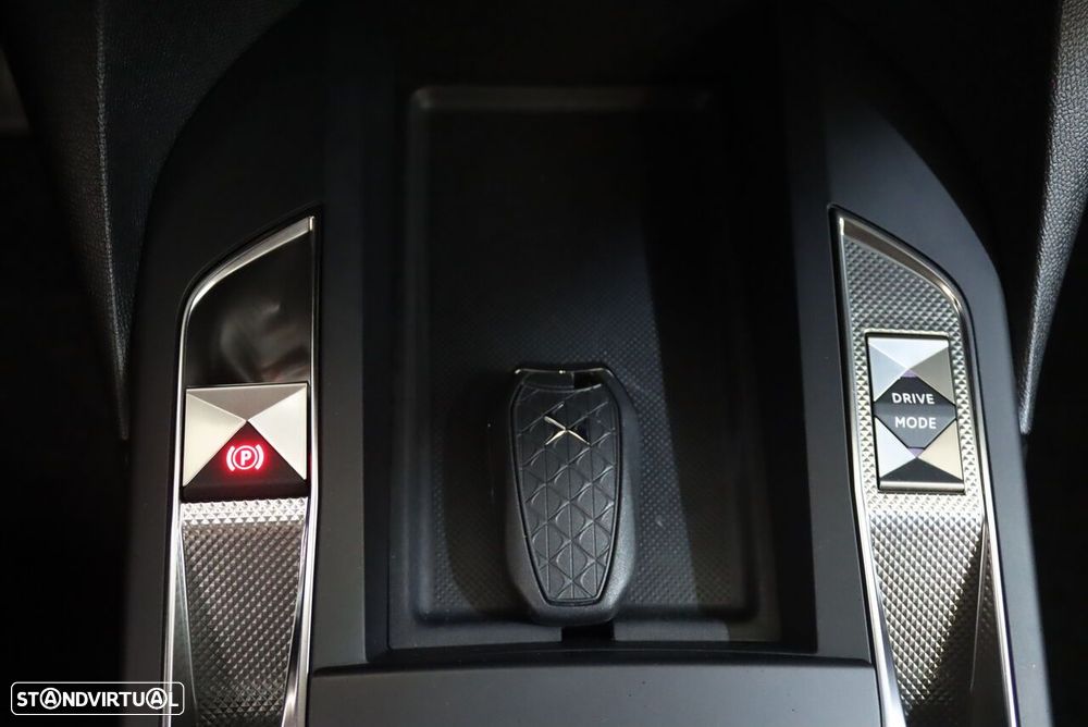 DS DS3 Crossback PureTech 130 Aut. PERFORMANCE LINE - 19