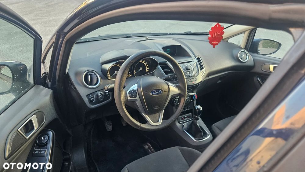 Ford Fiesta - 24
