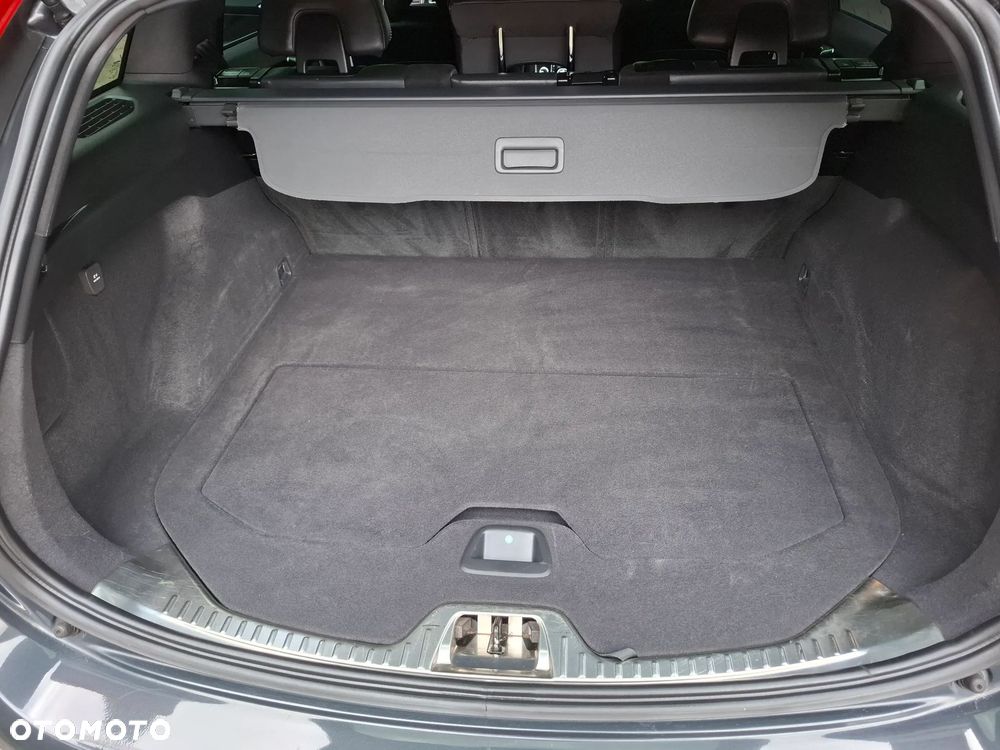 Volvo V60 D4 Geartronic RDesign - 20