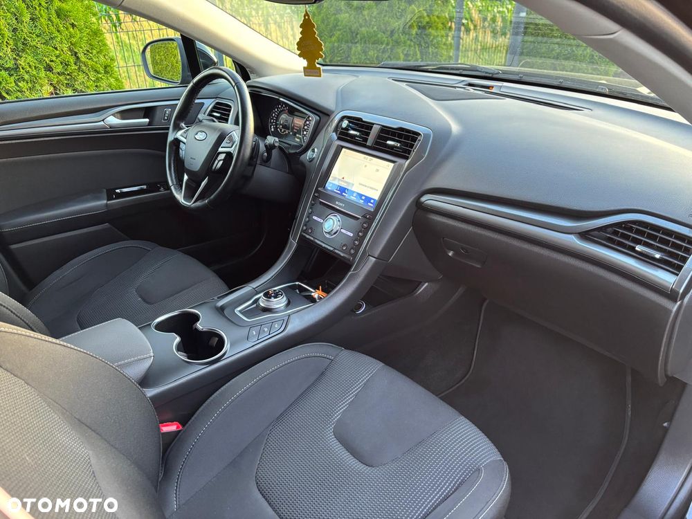 Ford Mondeo - 7