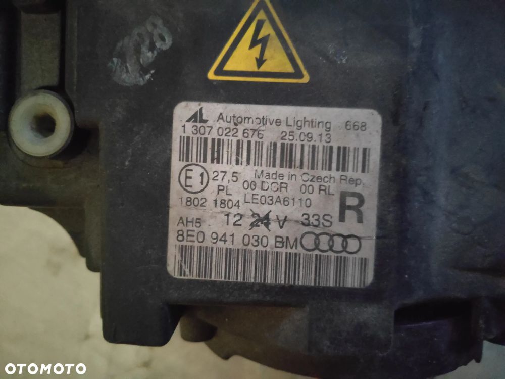 LAMPA Bi Xenon REFLEKTOR AUDI A4 B7 LIFT PRAWY PRAWA 8E0941030BM - 2