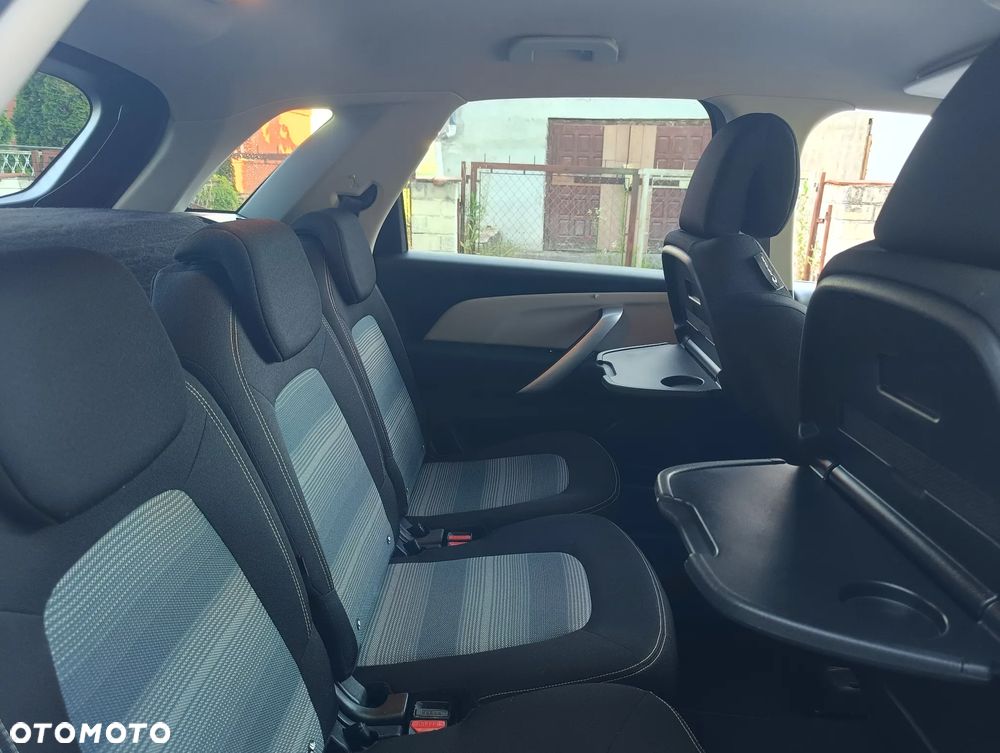 Citroën C4 SpaceTourer 1.2 PureTech Rip Curl S&S EAT8 - 17