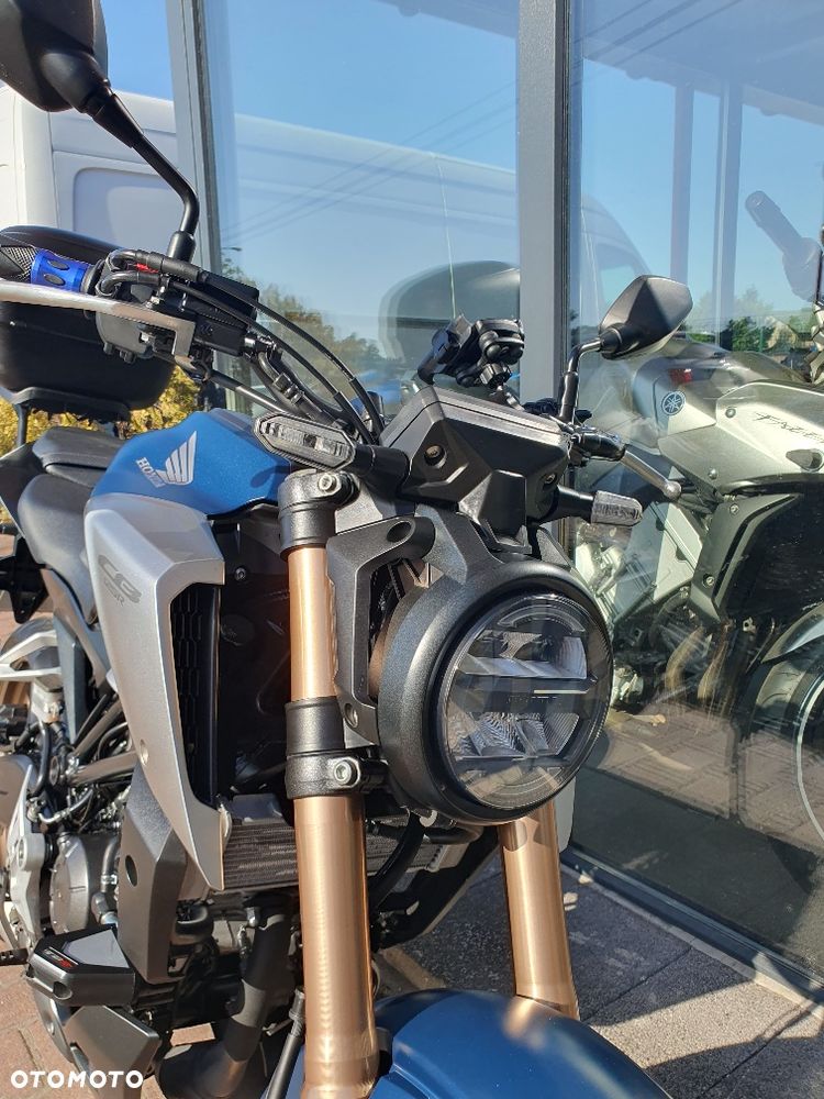 Honda CB - 27
