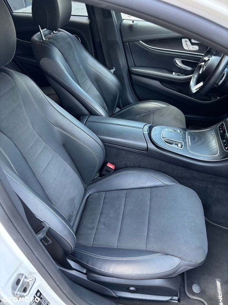 Mercedes-Benz Klasa E 220 d 4-Matic - 14