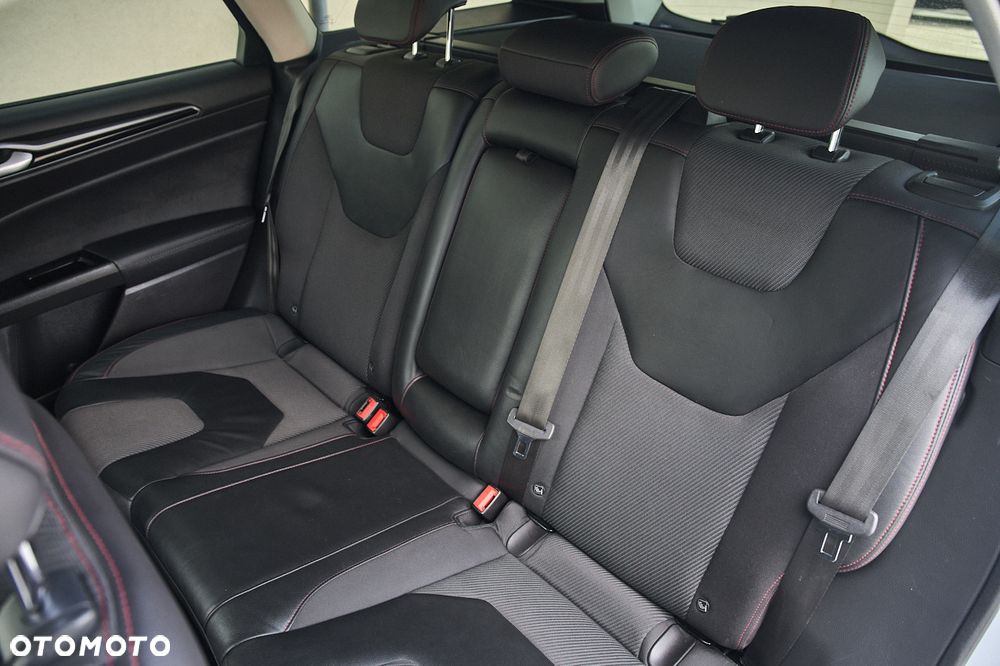 Ford Mondeo 2.0 TDCi STart-Stopp PowerShift-Aut ST-Line - 25
