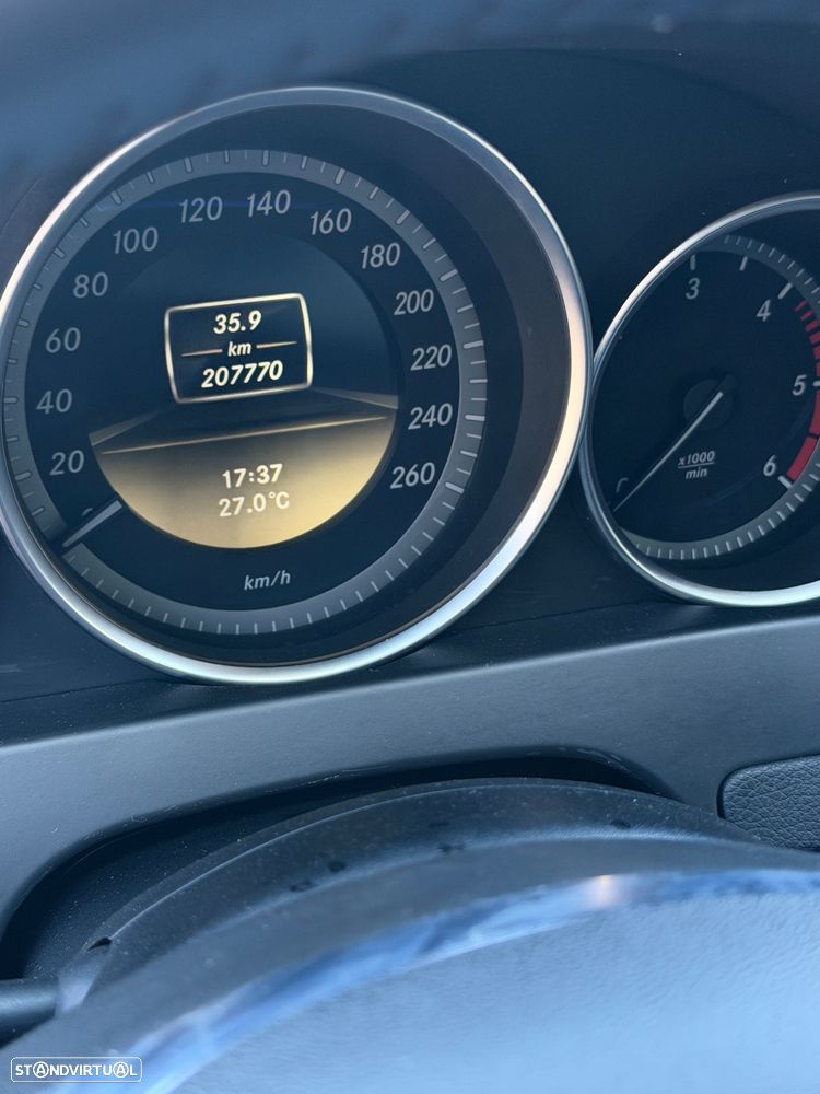 Mercedes-Benz C 180 CDi Executive BlueEfficiency - 21
